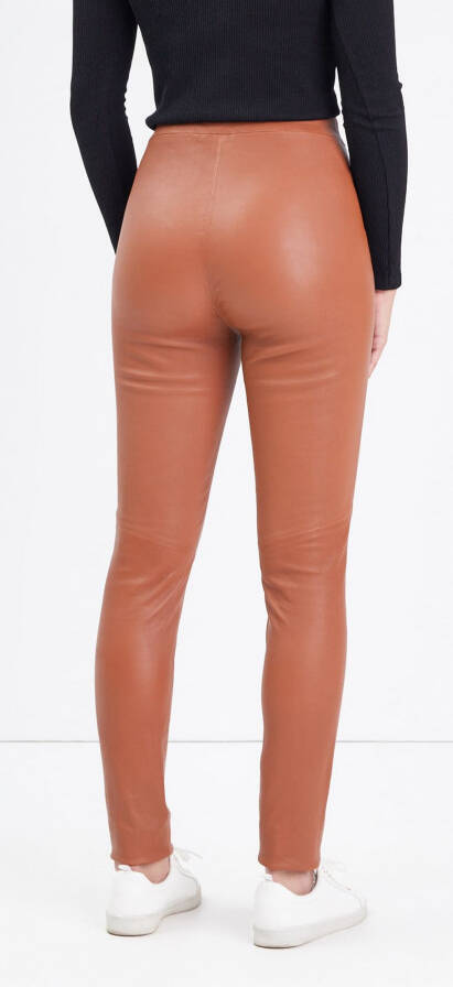 Vêtement en cuir Pantalon cuir cognac