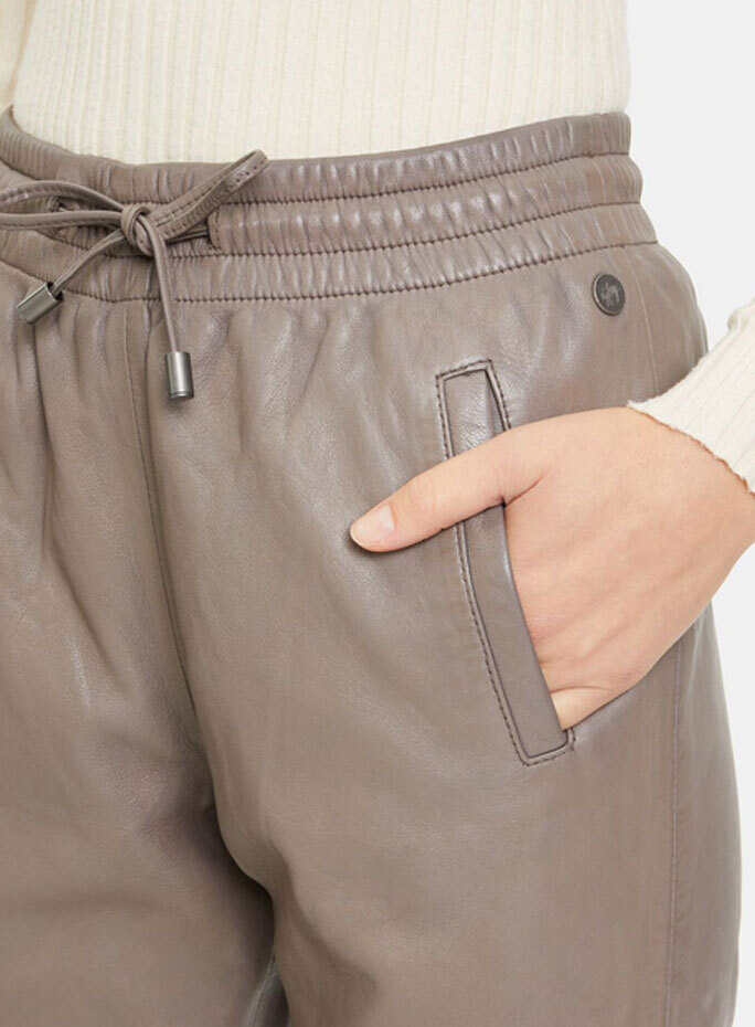 Vêtement en cuir Pantalon cuir taupe